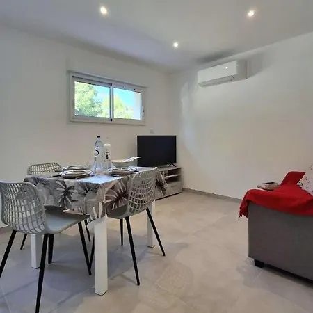 Casa de Férias Canoe - 2 Pieces Santa-Maria-Poggio (Corsica)