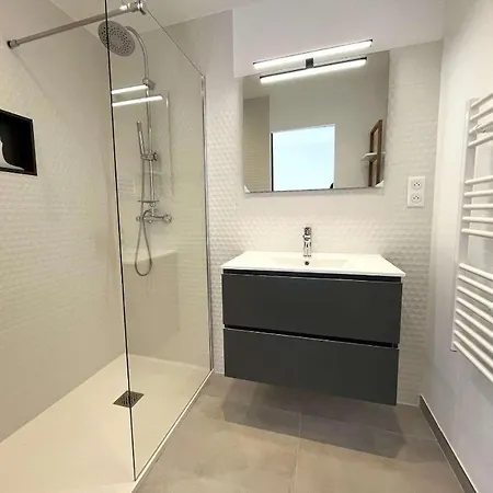 Canoe - 2 Pieces Santa-Maria-Poggio (Corsica)