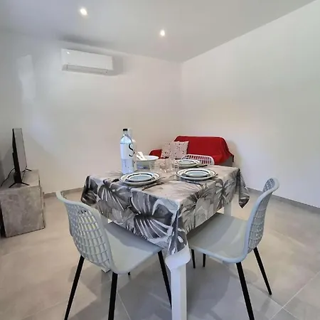 Canoe - 2 Pieces Holiday home Santa-Maria-Poggio (Corsica)