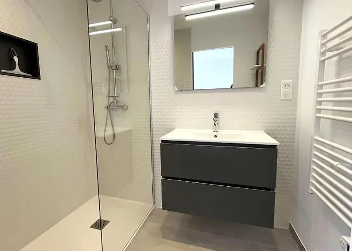 Canoe - 2 Pieces Santa-Maria-Poggio (Corsica)