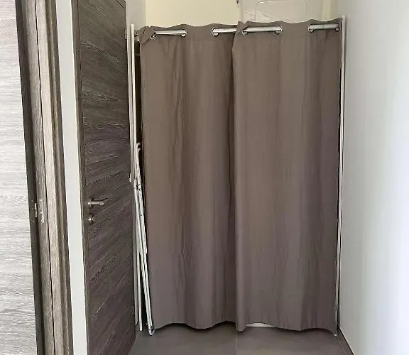 Canoe - 2 Pieces Santa-Maria-Poggio (Corsica)